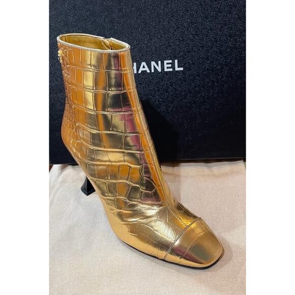 Chanel Gold Calfskin Crocodile-Embossed Cap-Toe Ankle Boots 36 & 37 EU - Picture 5 of 7